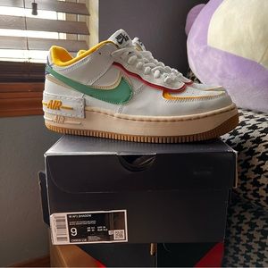 Womens 9, Nike Air Force 1 Shadow